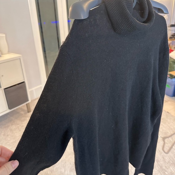 %100 Cashmere Designer Reformation Jeans Turktleneck Sweater - Picture 2 of 13